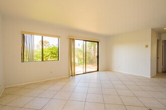 7914 Caminito Dia, Unit 7914 Caminito Dia in San Diego, CA - Building Photo - Building Photo