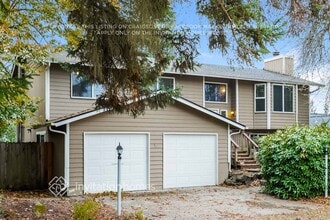 22013 SE 269th St in Maple Valley, WA - Foto de edificio - Building Photo