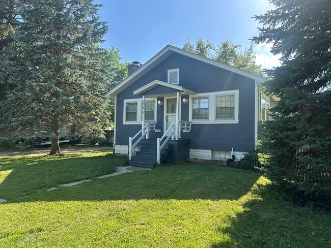 33670 N Idlewild Dr in Grayslake, IL - Building Photo - Building Photo
