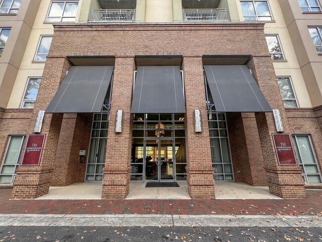 property at 711 Cosmopolitan Dr NE