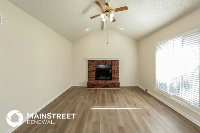 1606 NE 112th Terr in Kansas City, MO - Foto de edificio - Building Photo