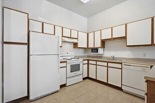 Fallbrook Ranch Apartments in Houston, TX - Building Photo