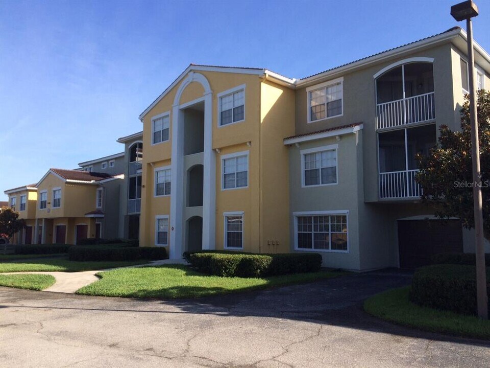 5681 Bentgrass Dr in Sarasota, FL - Building Photo