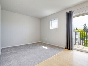 2105 N 55th St in Seattle, WA - Building Photo - Building Photo