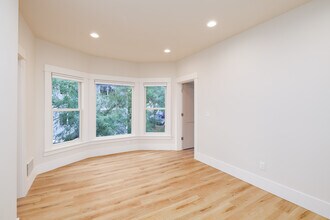 The Caroline in Seattle, WA - Foto de edificio - Building Photo