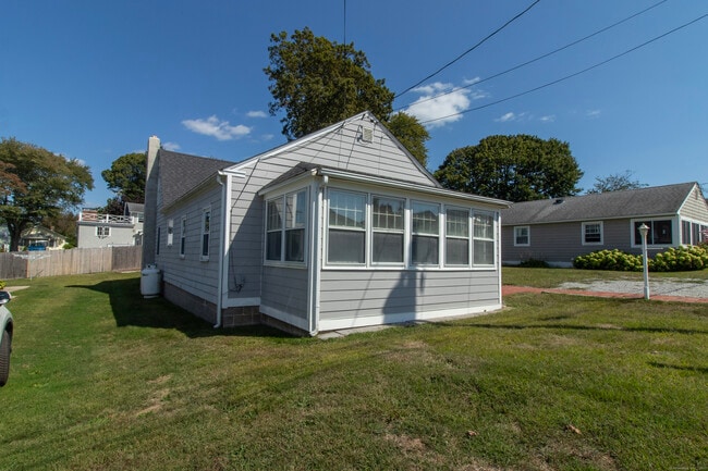 property at 38 Mohican Rd