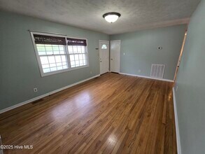 818 Williams St in Jacksonville, NC - Foto de edificio - Building Photo