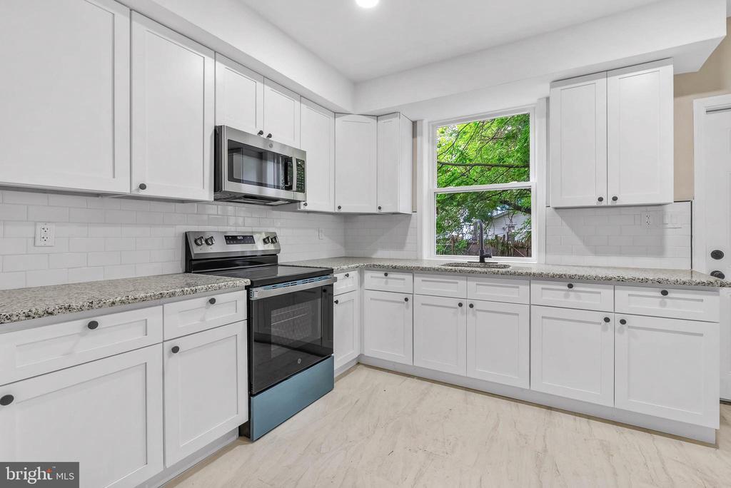4920 Knorr St in Philadelphia, PA - Building Photo
