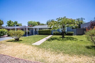 3023 E Mulberry Dr in Phoenix, AZ - Building Photo - Building Photo