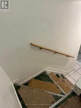 98 Frontenac Ave in Toronto, ON - Building Photo - Building Photo