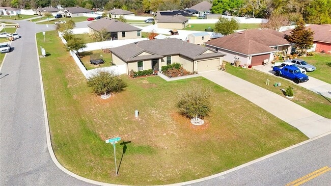 35901 Joewood Ave in Leesburg, FL - Foto de edificio - Building Photo