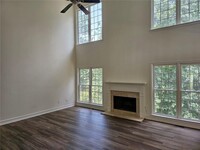 2110 N Bethany Creek Dr in Alpharetta, GA - Foto de edificio - Building Photo