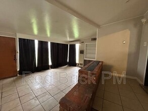 606 E 22nd St in Merced, CA - Building Photo - Building Photo