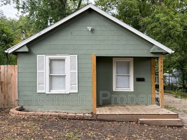 property at 1537 S Willow Ave