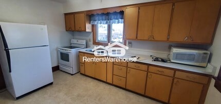 501 Salisbury St in Newburg, WI - Building Photo - Building Photo