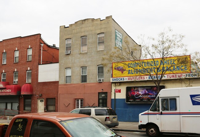 699 Flushing Ave