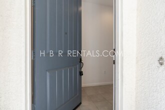 1609 Marina Dr in Lathrop, CA - Building Photo - Building Photo
