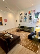 3119 SW 25th St in Miami, FL - Foto de edificio - Building Photo