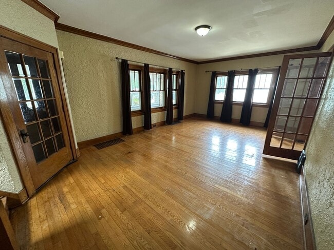 915 Veto St NW in Grand Rapids, MI - Building Photo - Building Photo