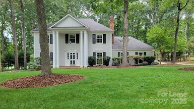 9424 Whitethorn Dr in Charlotte, NC - Building Photo - Building Photo