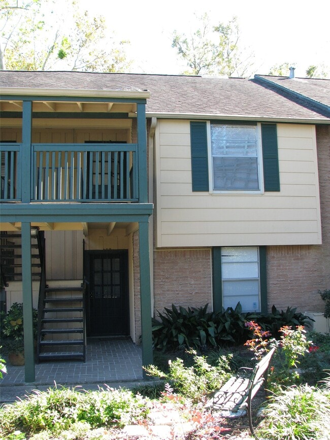 property at 8277 Kingsbrook Rd