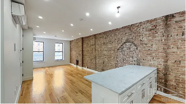 1398 Flatbush Ave in Brooklyn, NY - Building Photo