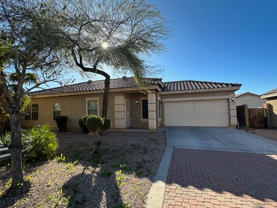 2443 E Peach Tree Dr in Chandler, AZ - Building Photo