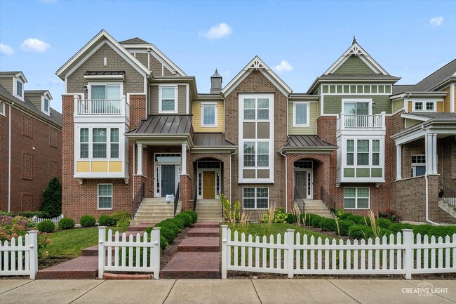 property at 4182 Royal Mews Cir