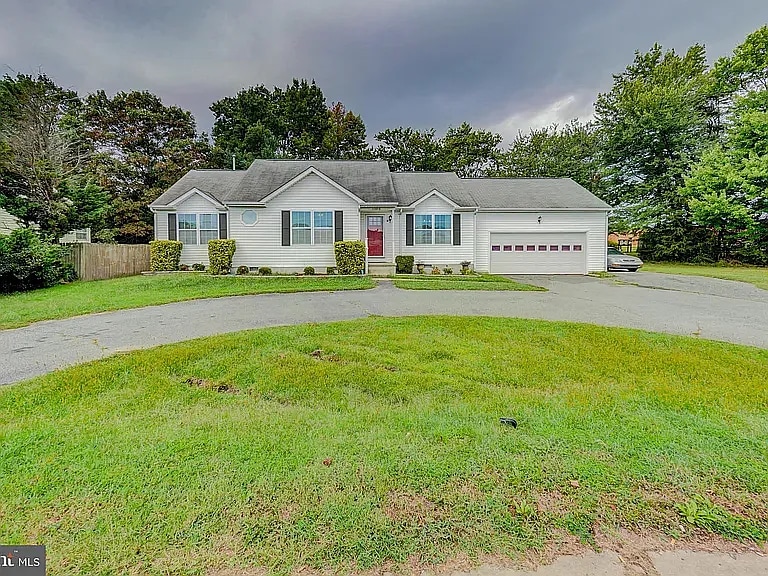 11016 Leavells Rd in Fredericksburg, VA - Building Photo