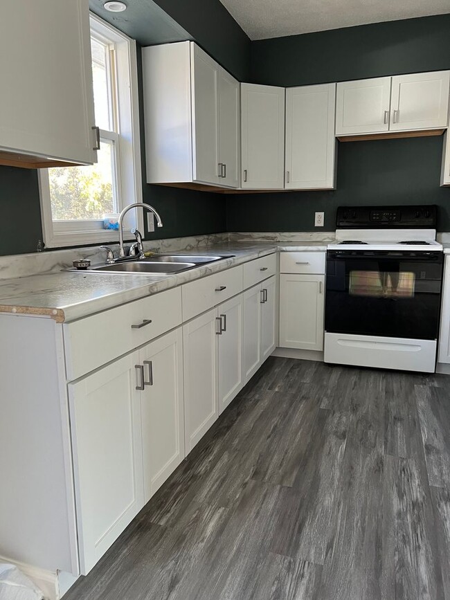 property at 304 S 2nd St