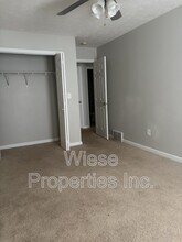 1700 Tern Pl in Springfield, IL - Building Photo - Building Photo