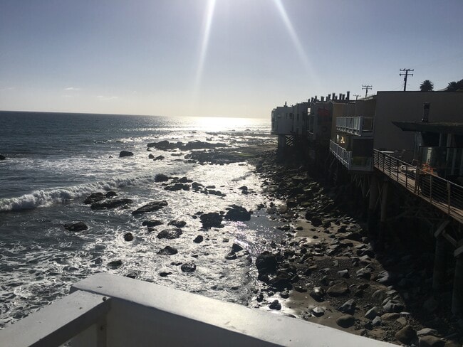 20638 Pacific Coast Hwy, Unit 12 in Malibu, CA - Building Photo - Building Photo