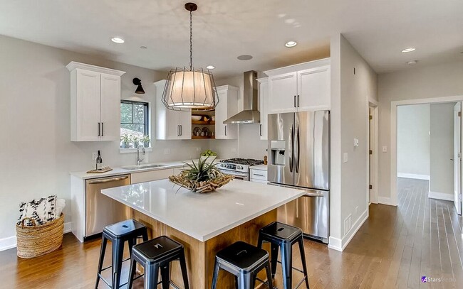 property at 405 Duane St