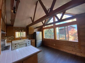 54374 Valley-View in Idyllwild, CA - Building Photo - Building Photo