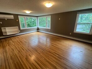 2416 5th St SW, Unit A in Rochester, MN - Building Photo - Building Photo