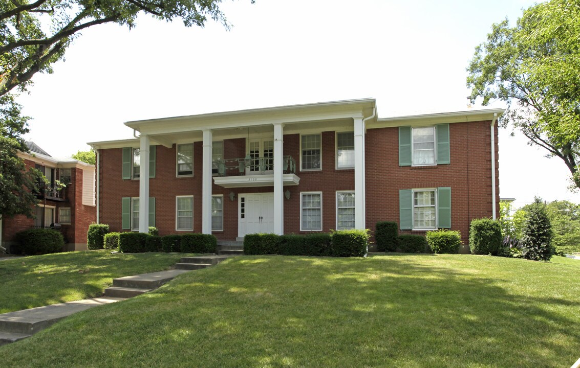 3100 Sunny Ln in Louisville, KY - Foto de edificio