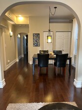 1916 W Roscoe St, Unit 1F in Chicago, IL - Building Photo - Building Photo