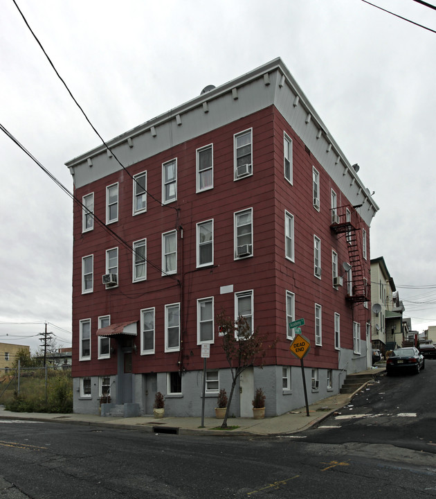 154 Academy St in Jersey City, NJ - Building Photo