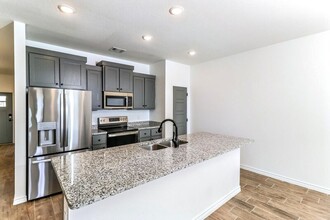 705 Freedom Cir in Nolanville, TX - Building Photo - Building Photo
