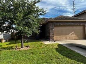 7718 Foxwaithe Ln in Humble, TX - Building Photo - Building Photo