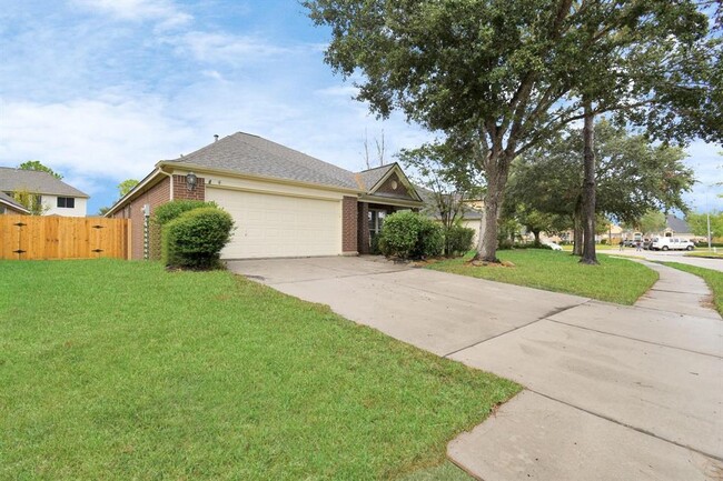 3131 Aspen Ln in Manvel, TX - Building Photo - Building Photo