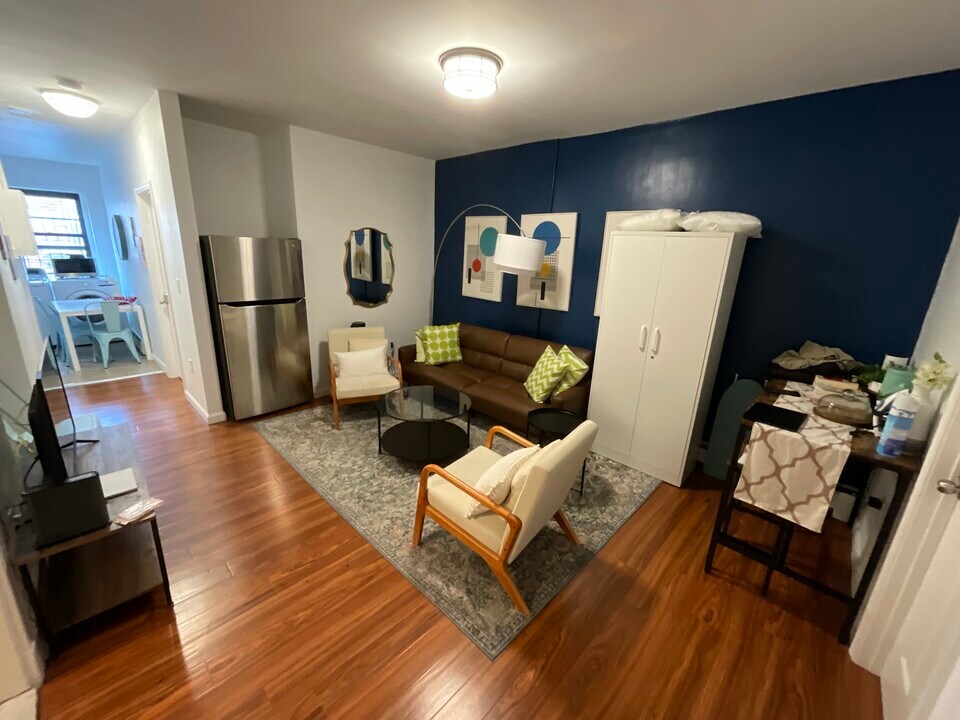 871 Harrison Ave, Unit 2 in Boston, MA - Foto de edificio