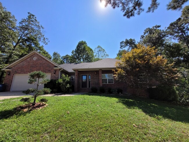 property at 9 Kendal Dr
