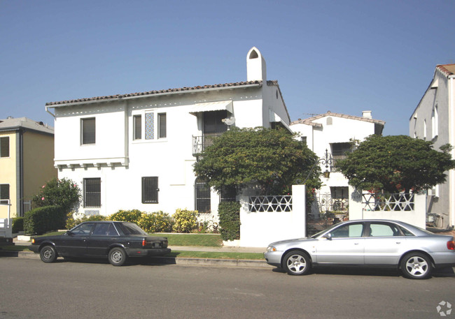 7961 Blackburn Ave in Los Angeles, CA - Building Photo - Building Photo