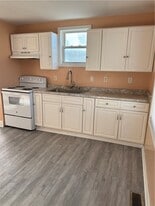 106 W 2nd St in Elmira, NY - Building Photo