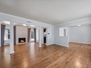 3760 Walnut Hill Ln in Dallas, TX - Building Photo - Building Photo