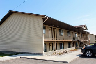 Willowbrook Apartments in Rexburg, ID - Building Photo - Building Photo