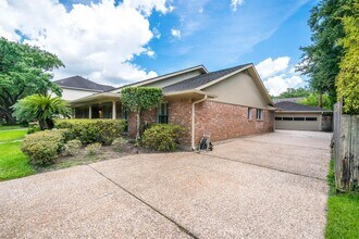 5347 Paisley Ln in Houston, TX - Building Photo - Building Photo