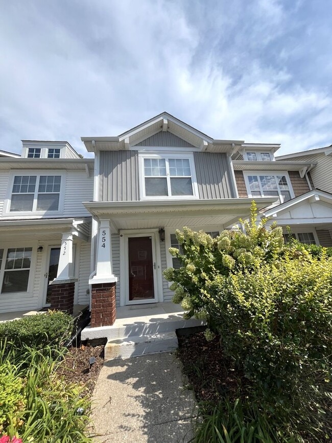 property at 554 Flintlock Ct
