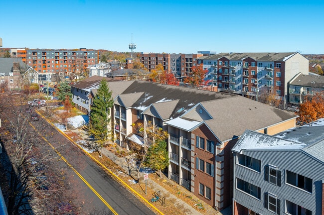 Andrew Place Commons